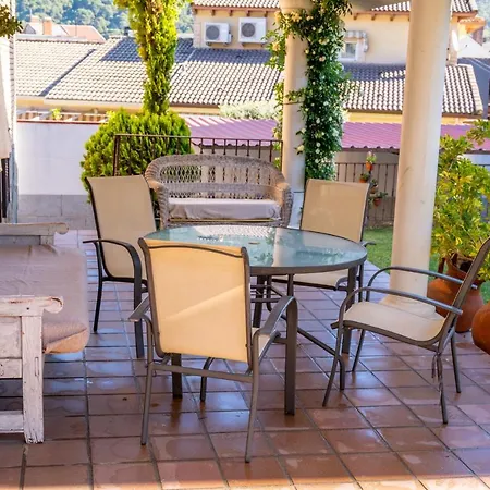 Guest house Yedrada