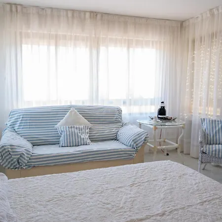 Yedrada Guest house La Adrada