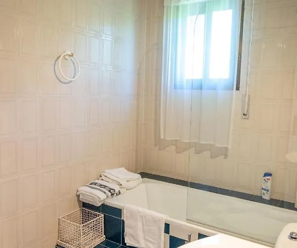 Yedrada Guest house La Adrada