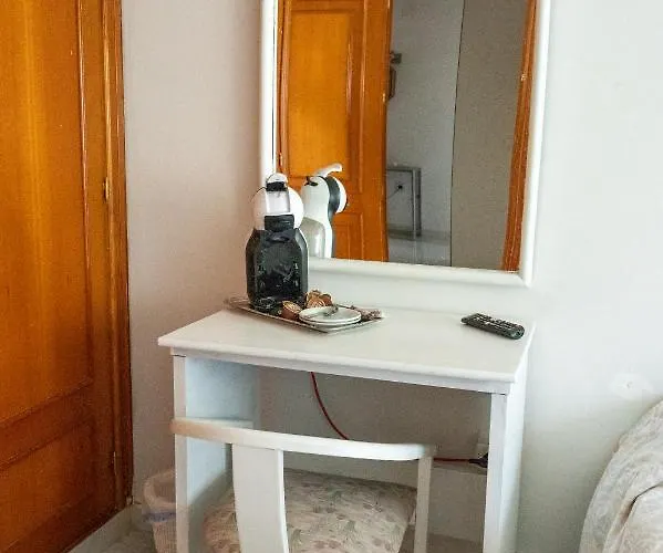 Yedrada Guest house La Adrada